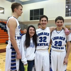 Meet your Posher, Hayden